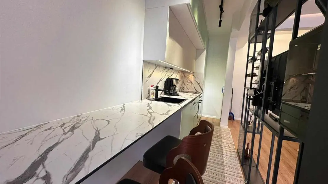 Shitet apartmenti te hotel sirius