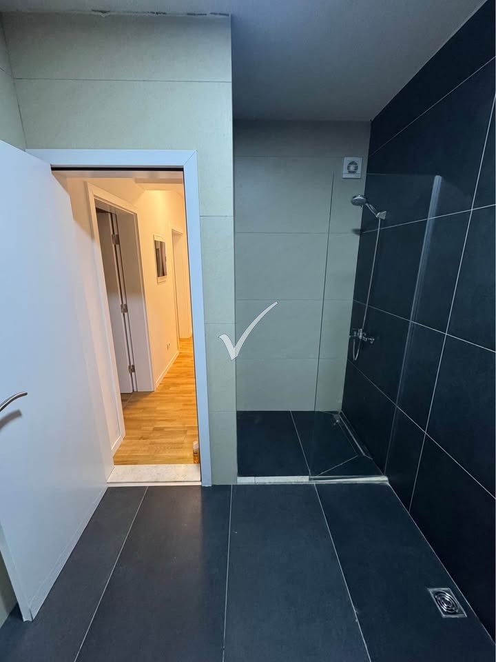 474653763 983696673611352 1126553496050024575 N