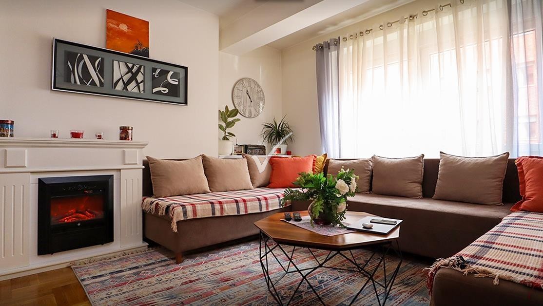 Banes E Mobiluar Me Qera 2