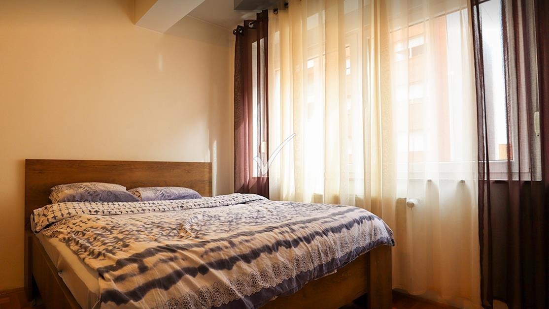 Banes E Mobiluar Me Qera 3