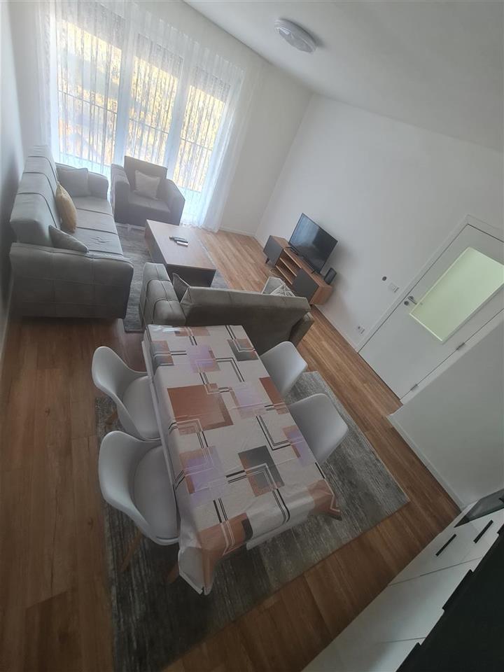 Banes E Re 60 Metra Me Qera