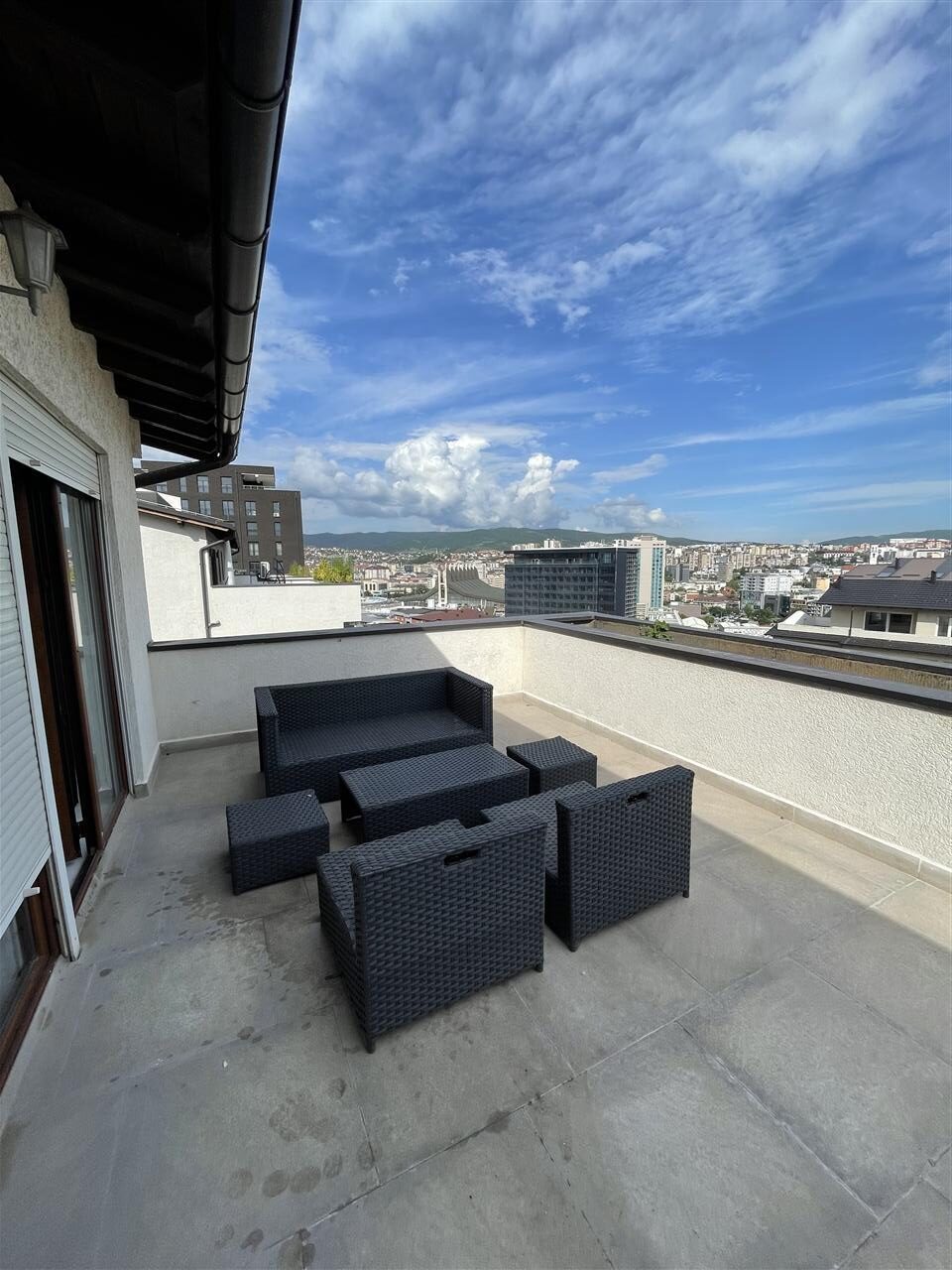 Banes me qira dragodan (1)