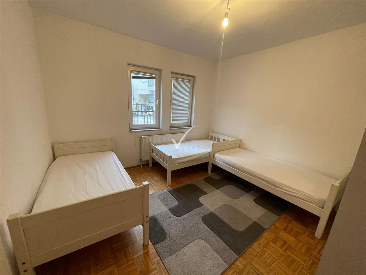 Banesa Ipet Me Qera 6