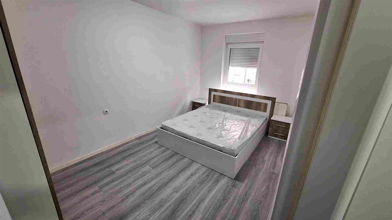 Banesa Me Qera Me Garazhe Ne Fushe Kosove (2)