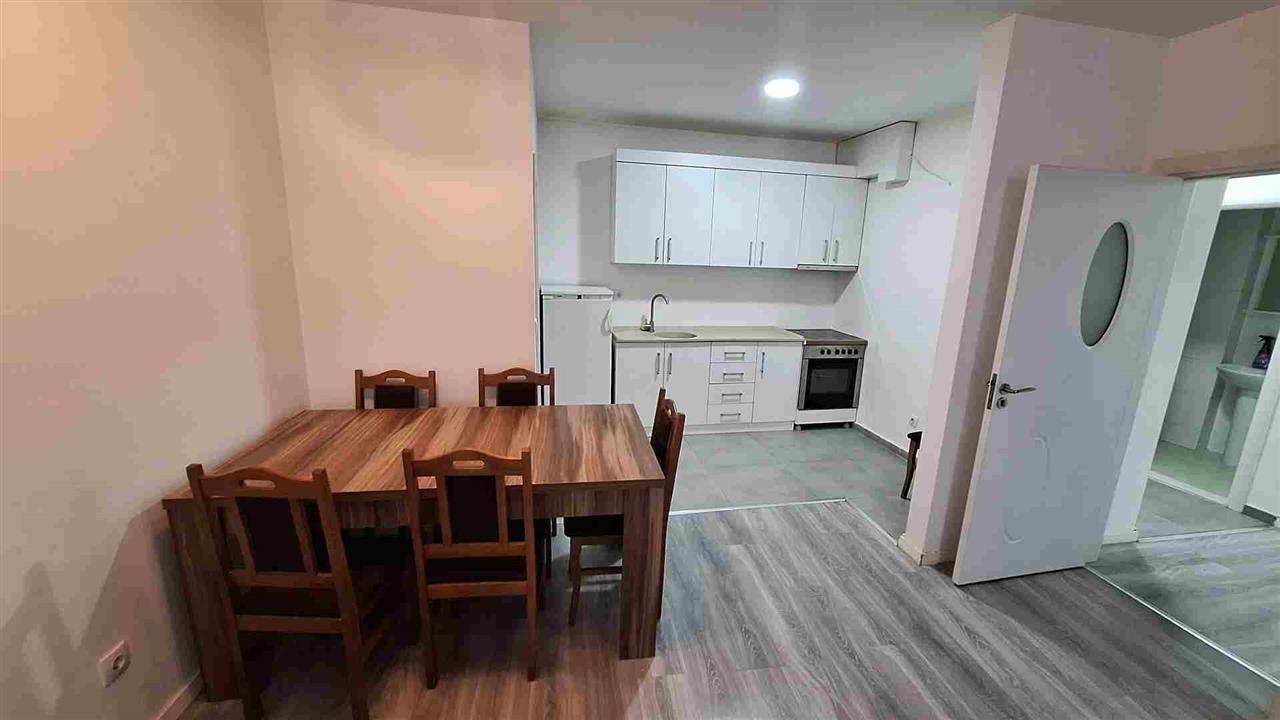 Banesa Me Qera Me Garazhe Ne Fushe Kosove (7)