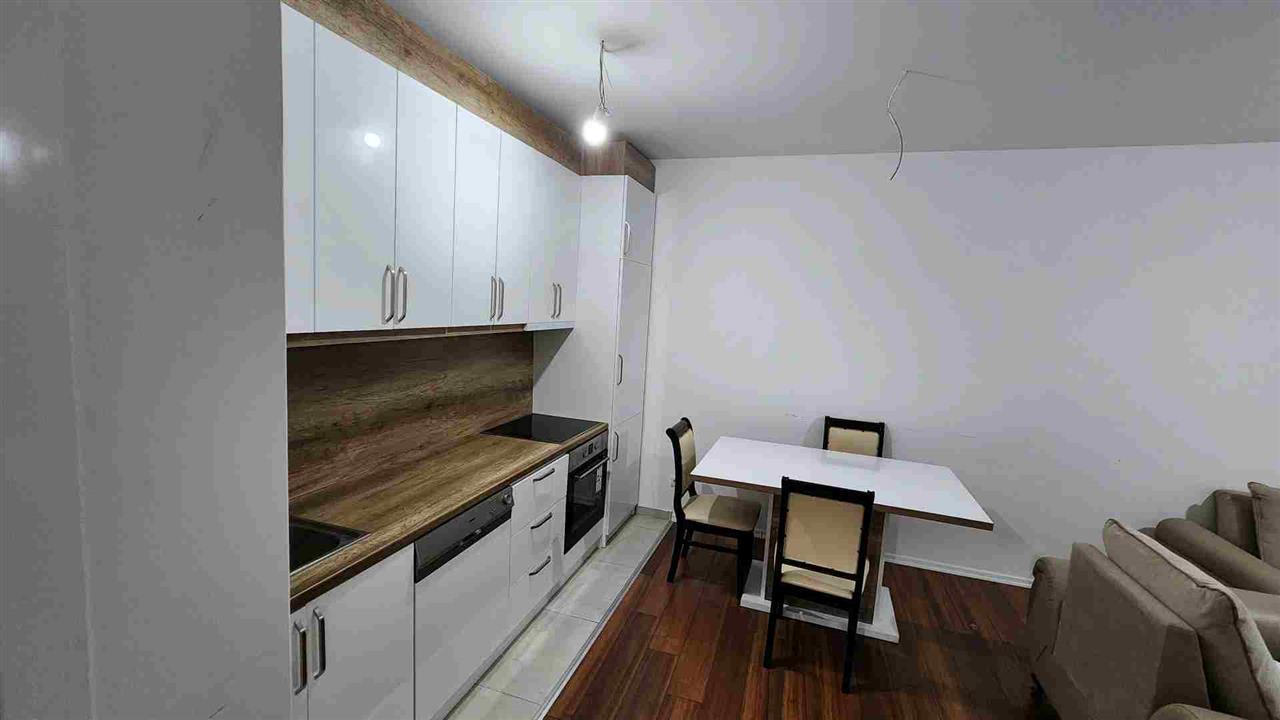 Banese Me Qera Muharrem Fejza (1)