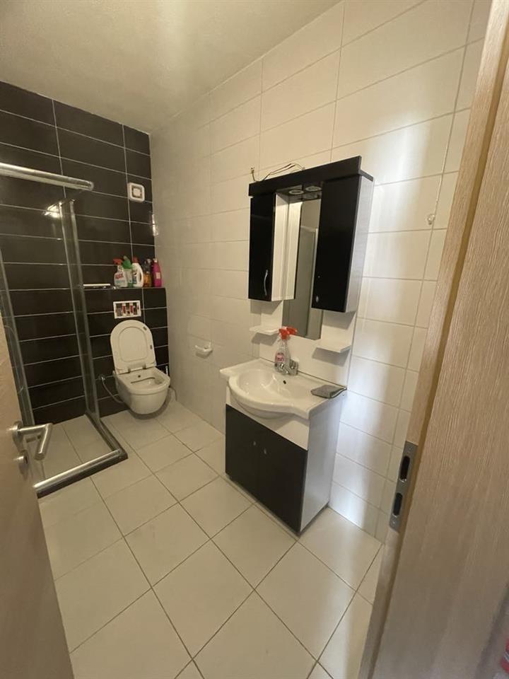 Banese Me Qera Rruga C