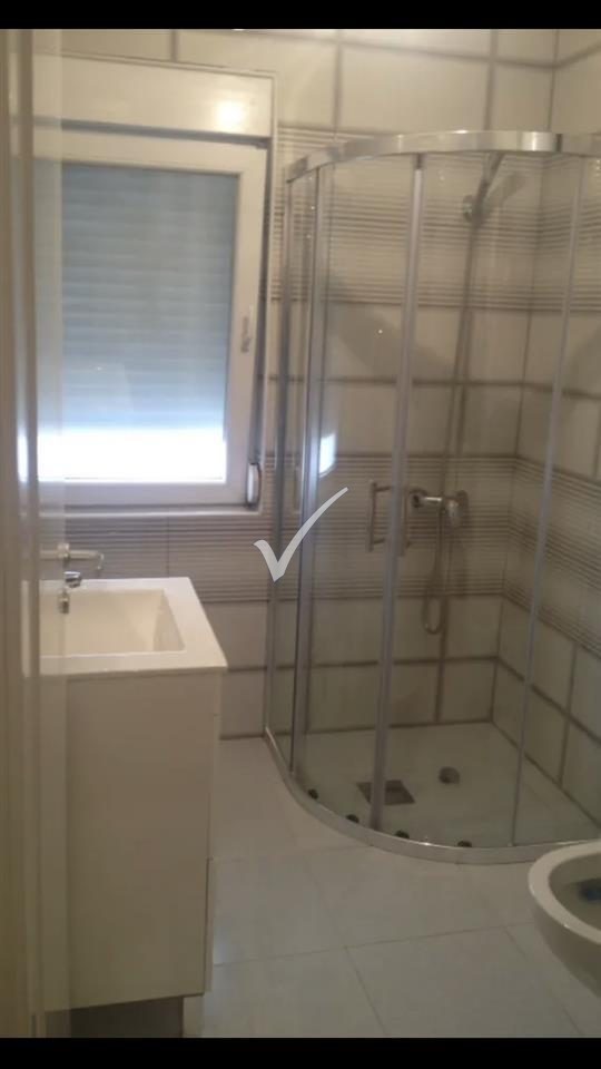 Ipet Me Qira Banesa Tek Rruga Muharrem Fejza 6