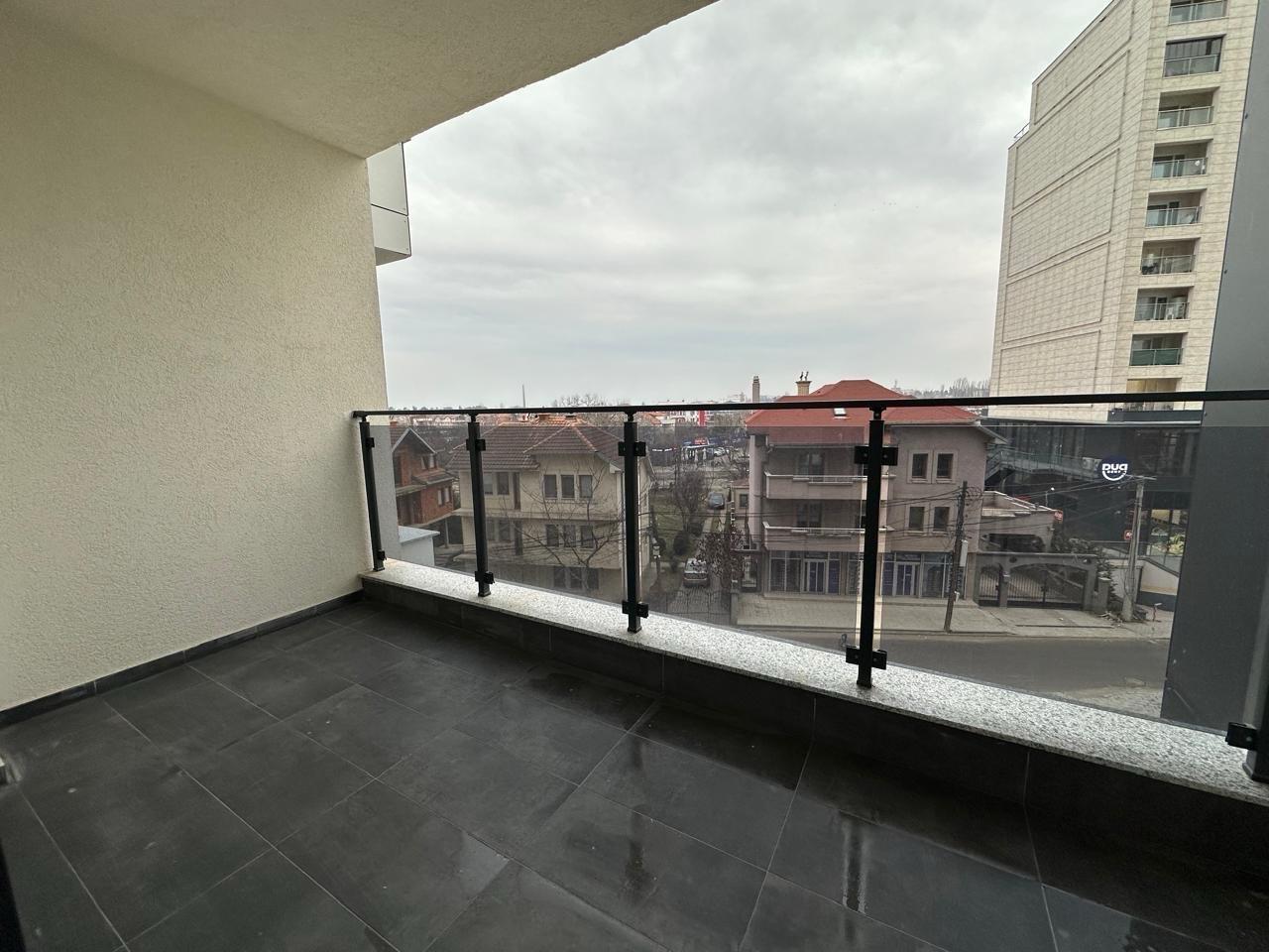 Leshohet Banesa Me Qira (2)