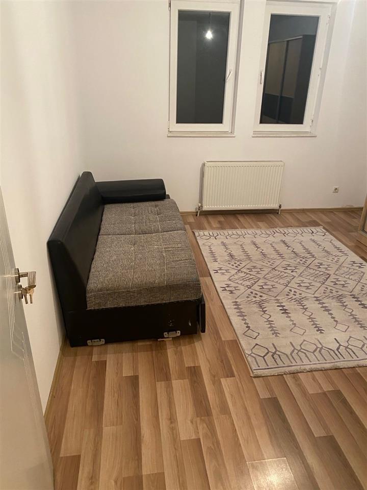 Leshoj Banese Me Qera (2)