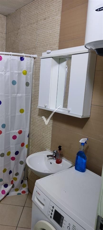 Lshohet Banesa Me Qera Fush Kosov Afer Shkolles M Grameno 5