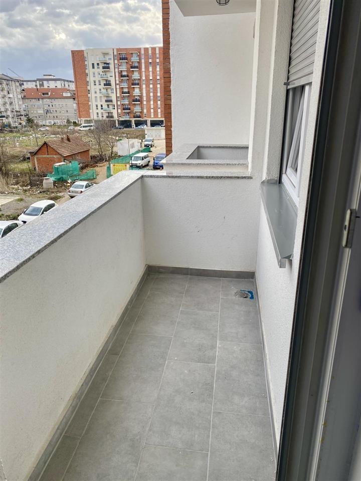 Banes me qera ne fushe kosove rruga hajrulla zymy (8)