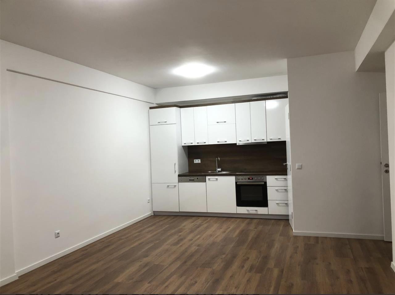 Banes pa mobile me qera