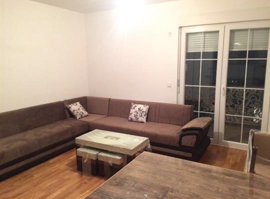 Banese Me Qera Ne Rrugen E Spitalit