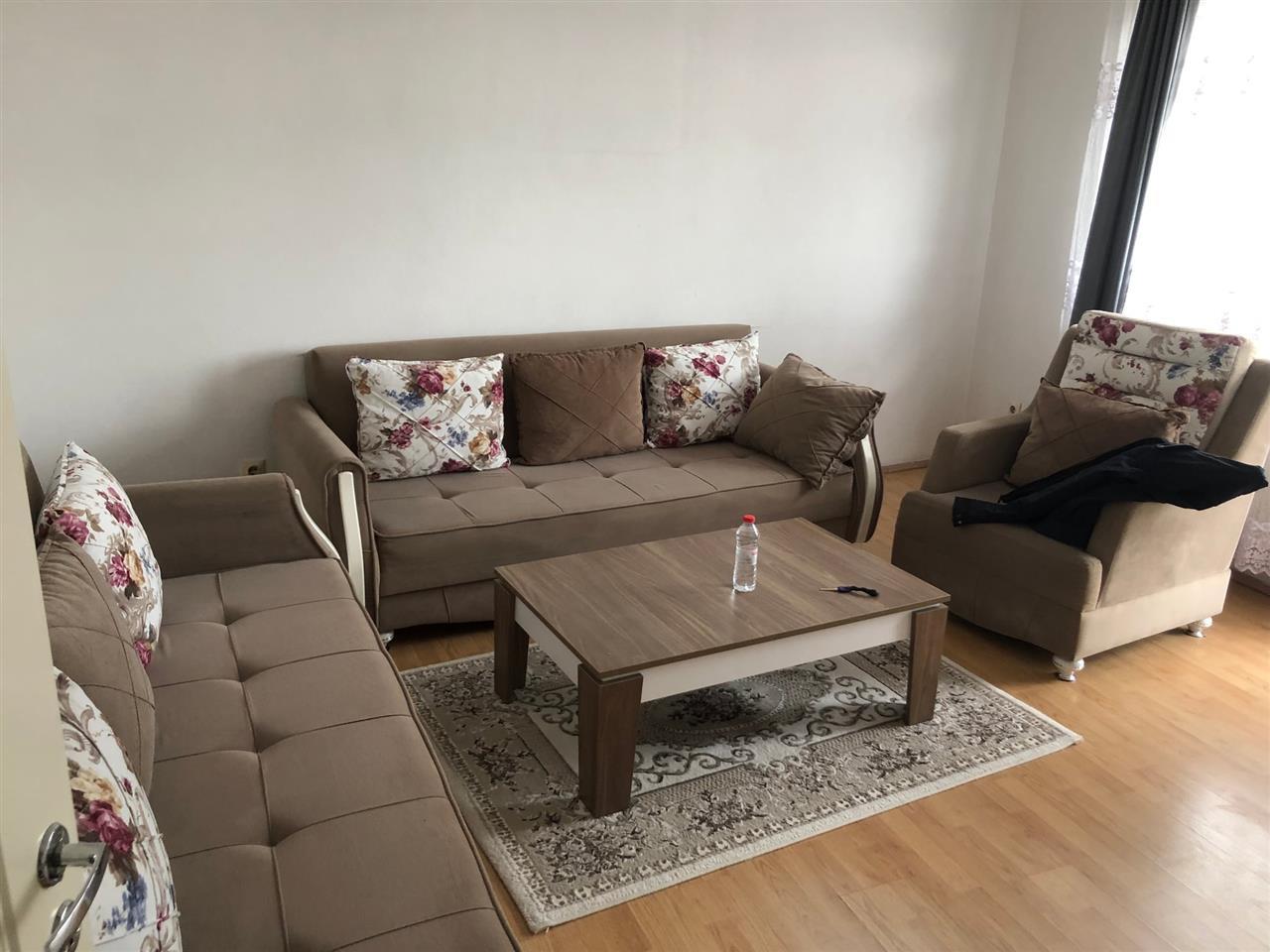 Banese Me Qira Ne Prishtine Te Qafa Rruga Uck Se