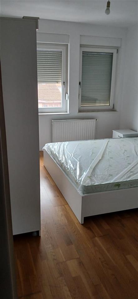 Banese me qira ne tophane rruga e vushtrrise (4)