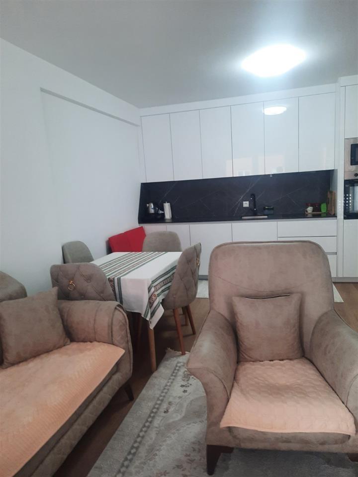 Banese Me Qira Rruga B 2+1