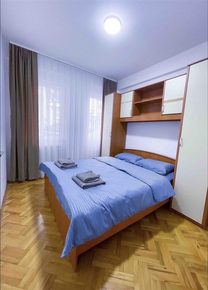 Ipet Me Qira Banesa Ne Prishtine Perballe Kolegjit Fama (6)