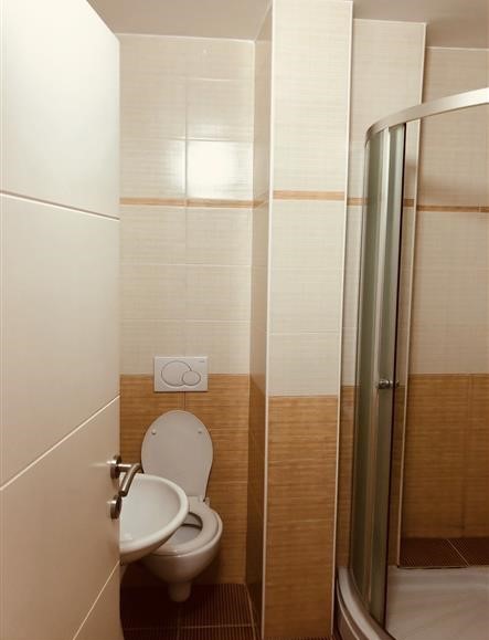 Jap Me Qira Banesen Me 1dhome Gjumi Te Parku Ne Prishtine (3)