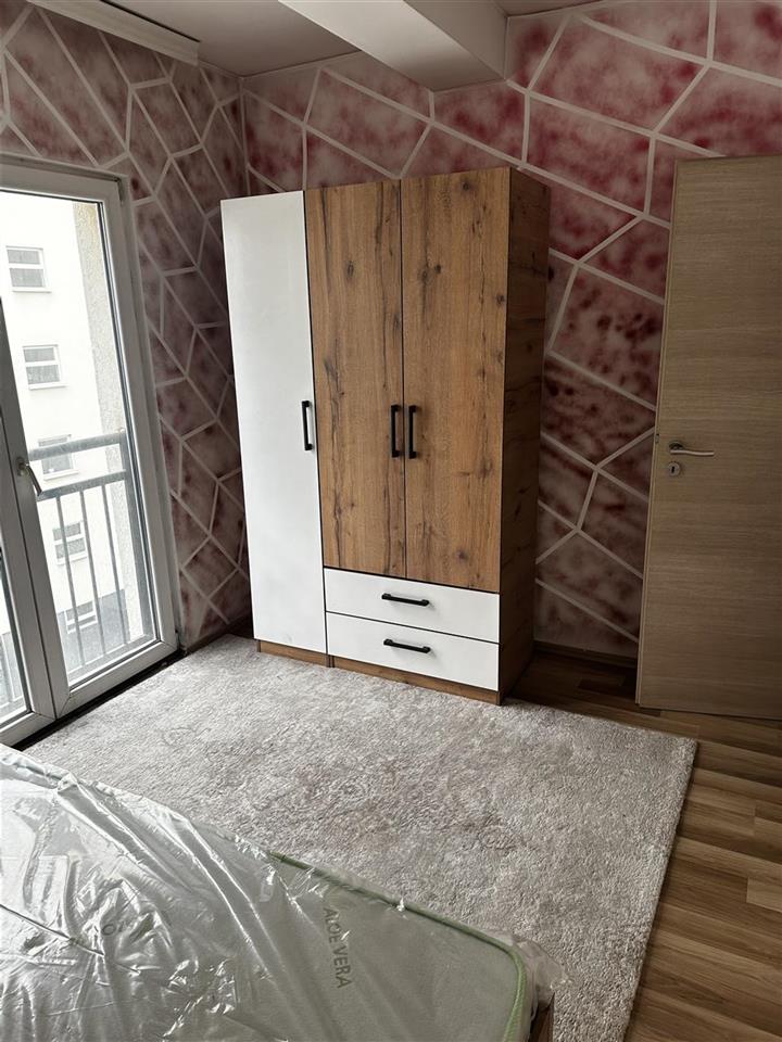 Jeper banesa me qira (2)