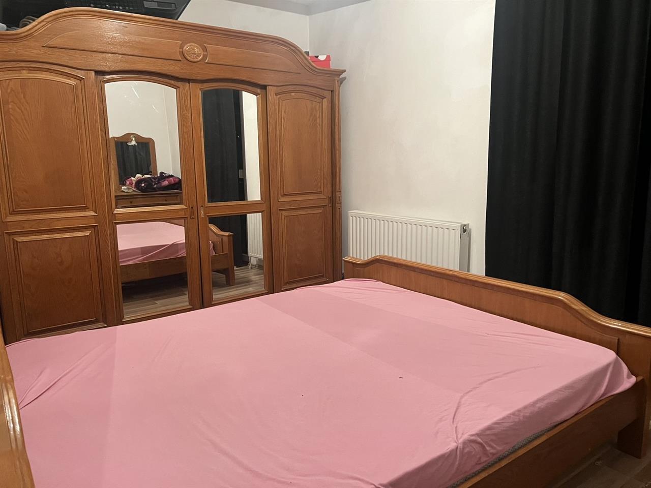 Jeper banesa me qira (3)