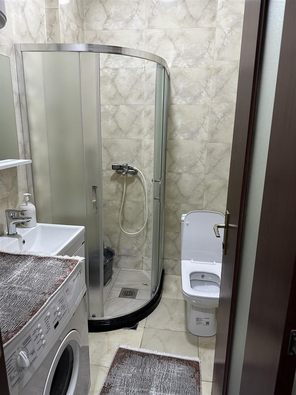 Leshohet banesa me qera ne lagjen emshir (2)