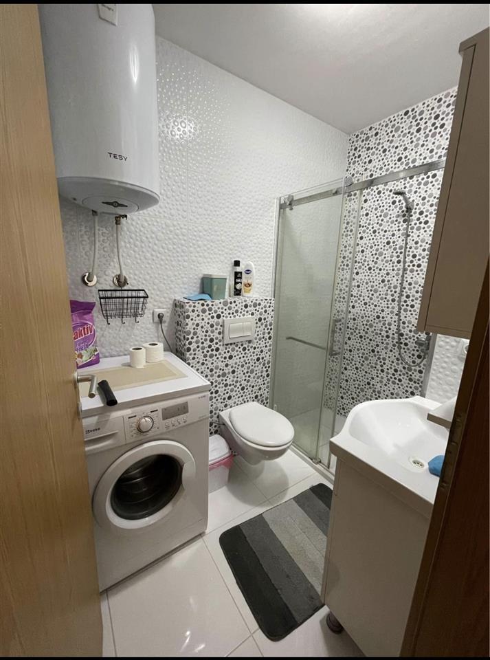 Leshohet banesa me qira ne mati 1 tek furra epoka (2)