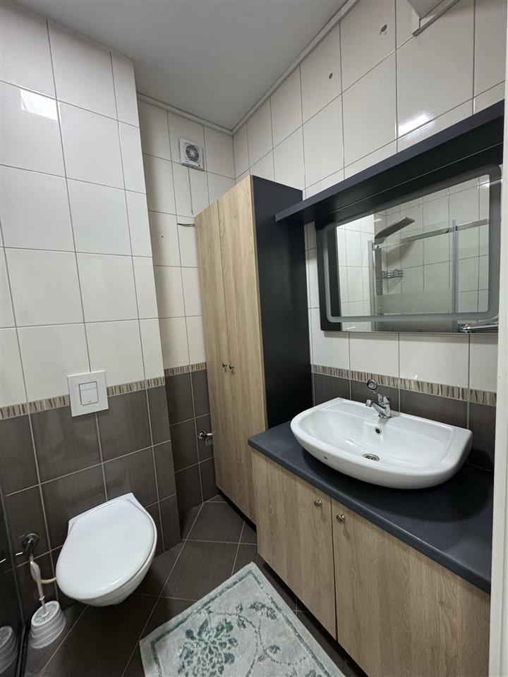 Leshohet Banesa Me Qira Ne Rrugen B (5)