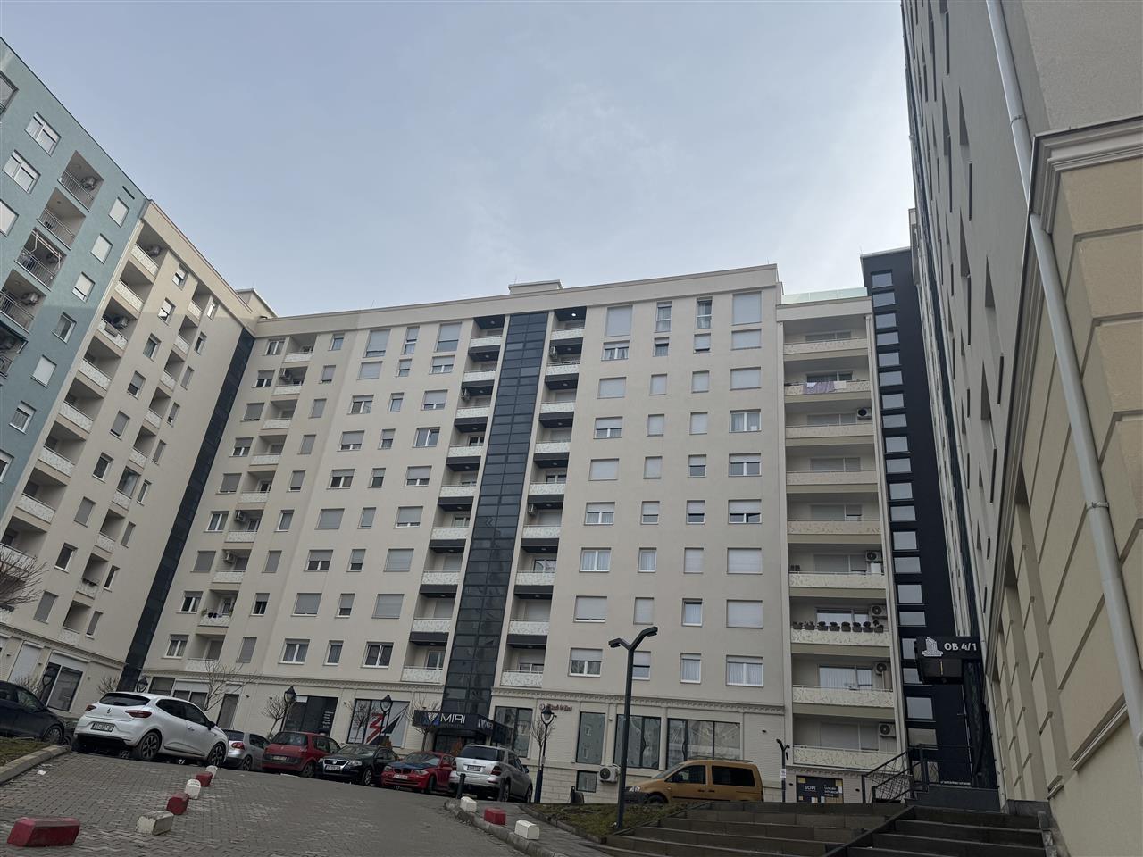 Banes me qera ne breg te diellit miri construction (3)