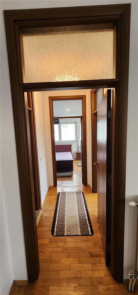 Banes me qera ne rrugen b (3)