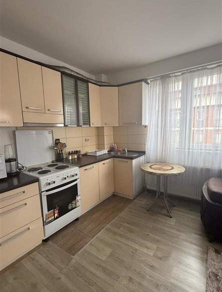 Banes per qera rruga b (1)