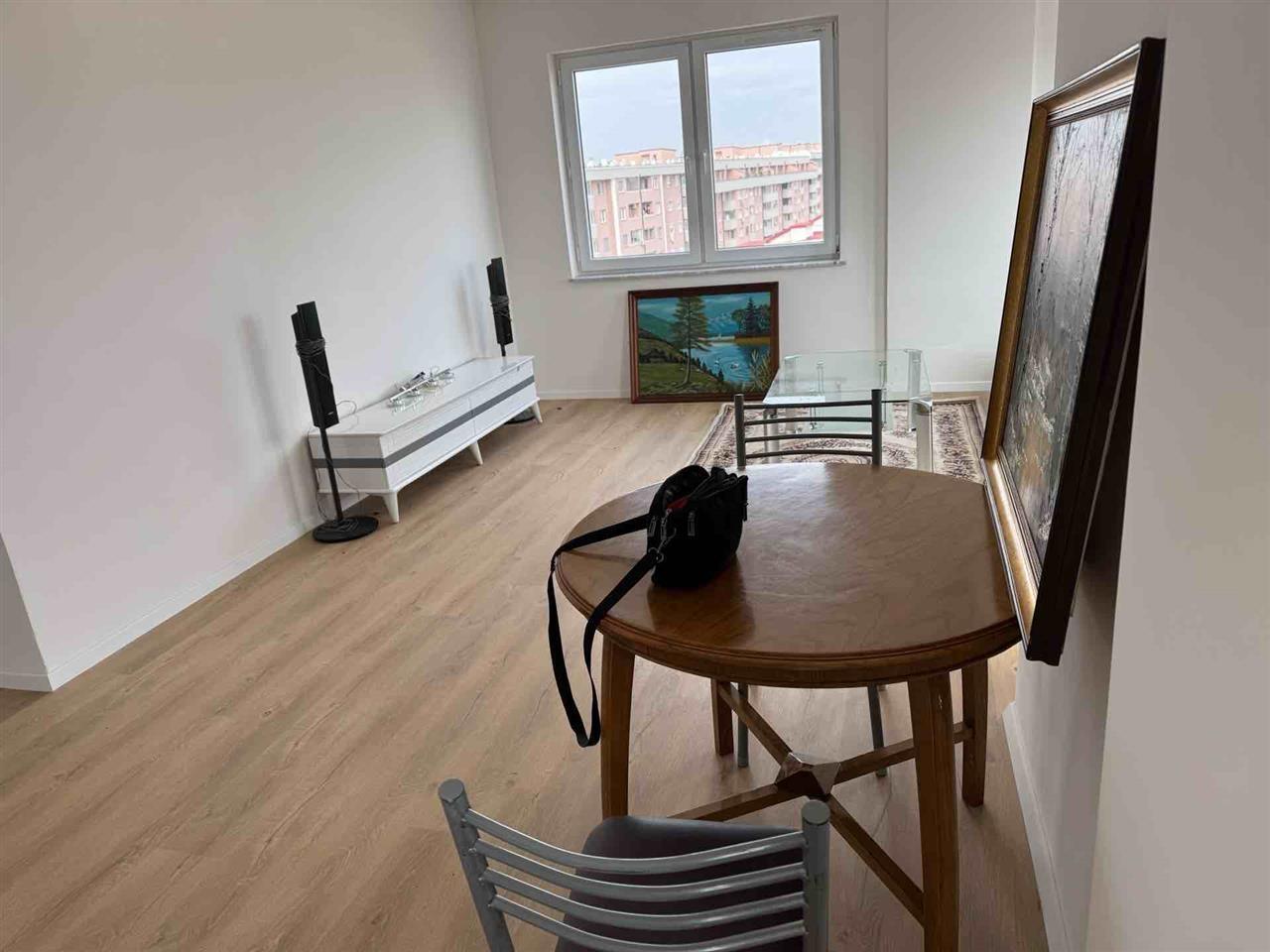 Banesa me qira ose ne shitje (3)