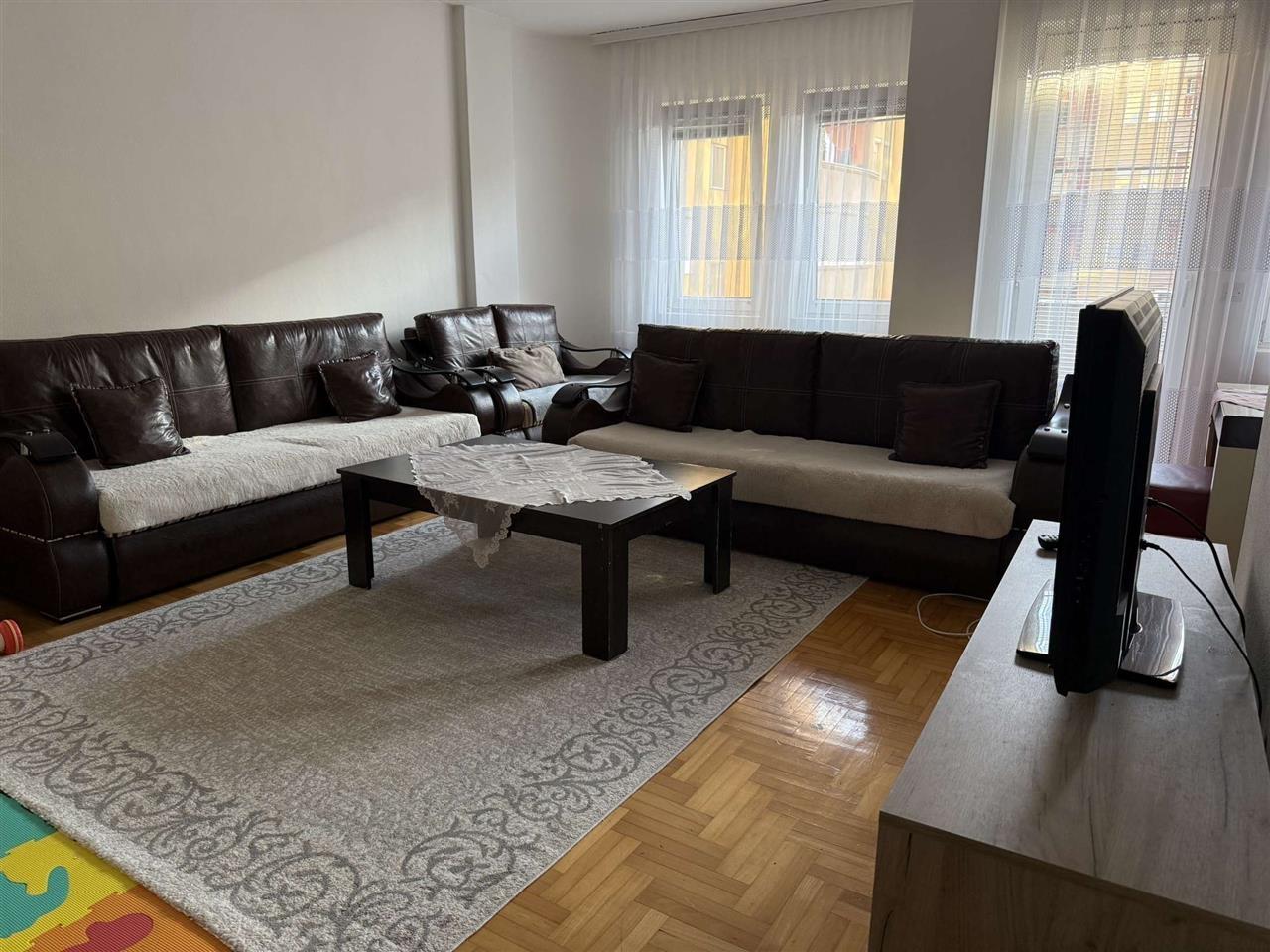 Banese me qera ne fushe kosove