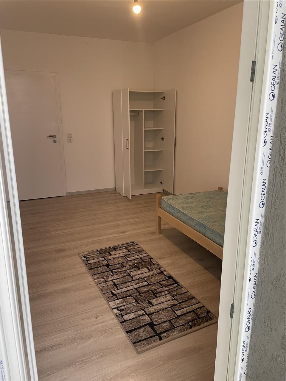 Leshohet me qera (1)