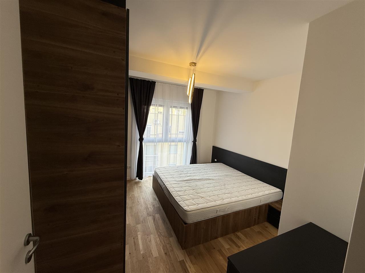 Leshohet me qira (7)