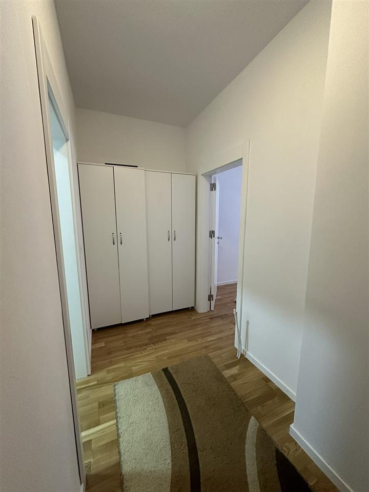 Leshoje banesen me qira ne emshir 350 euro (3)