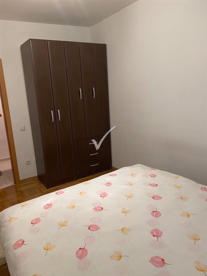 Banes luksoze me qera ne fushe kosove 4