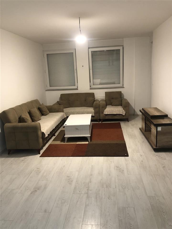 Banes me qera +garazhd 250 e