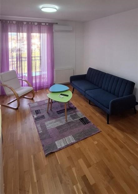 Banes me qera te banesa e standardit 3