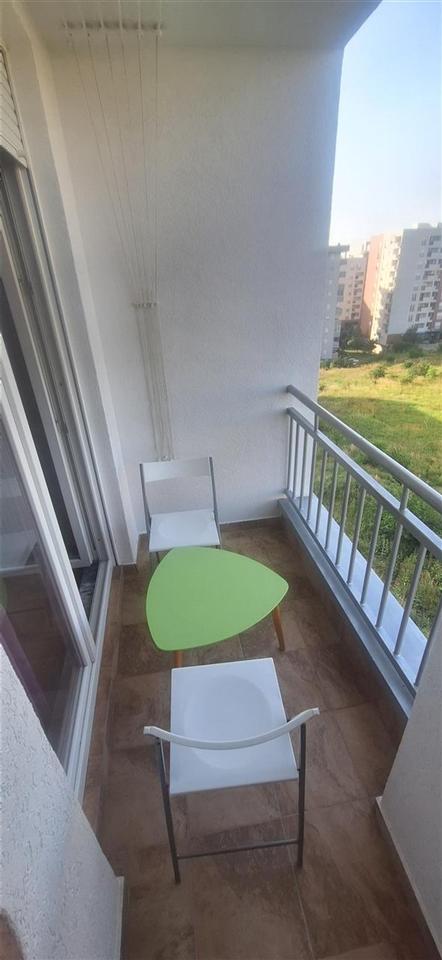 Banes me qera te banesa e standardit