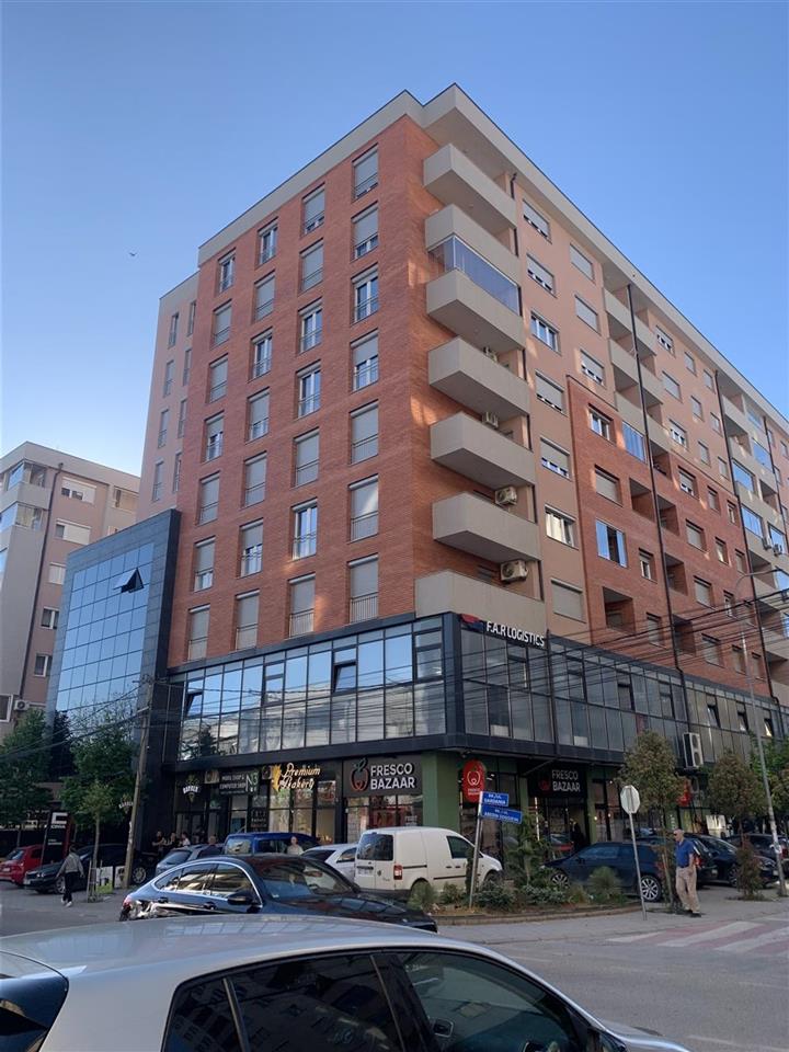 Banese me qera fushe kosove (1)