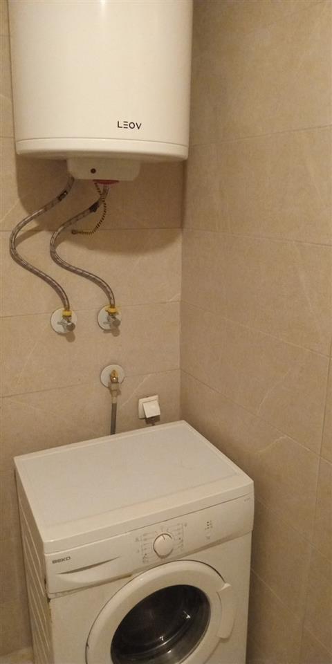 Banese me qera ne fushe kosove afer rruges dardania (1)