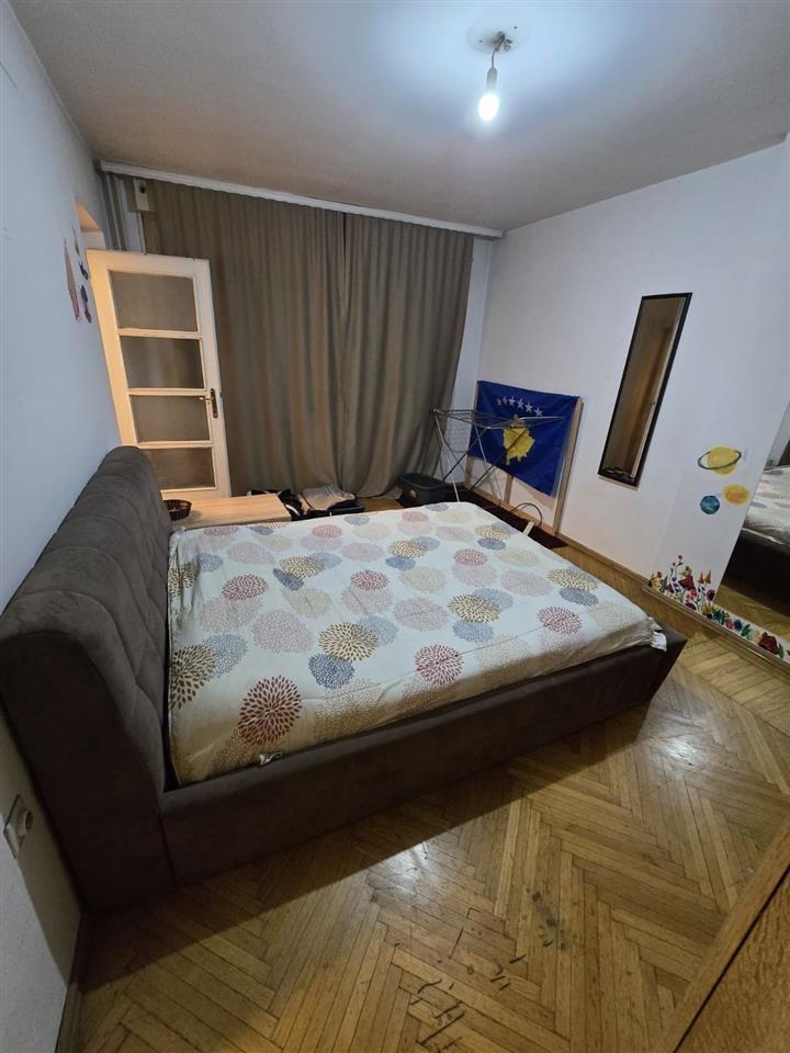 Banese me qira ne qender 60m (1)