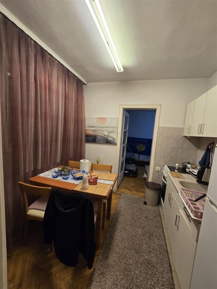 Banese me qira ne qender 60m (2)