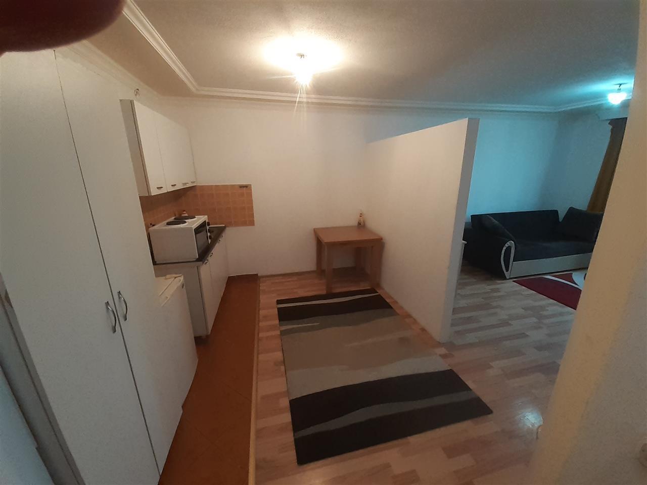 Jepet me qira banesa garsoniere te avni gjakova (2)