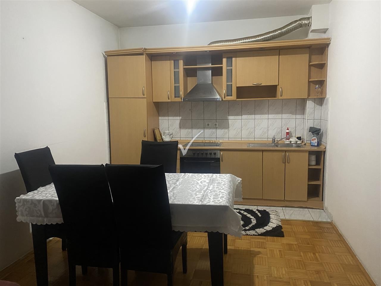 Leshoj banes me qera 2 1