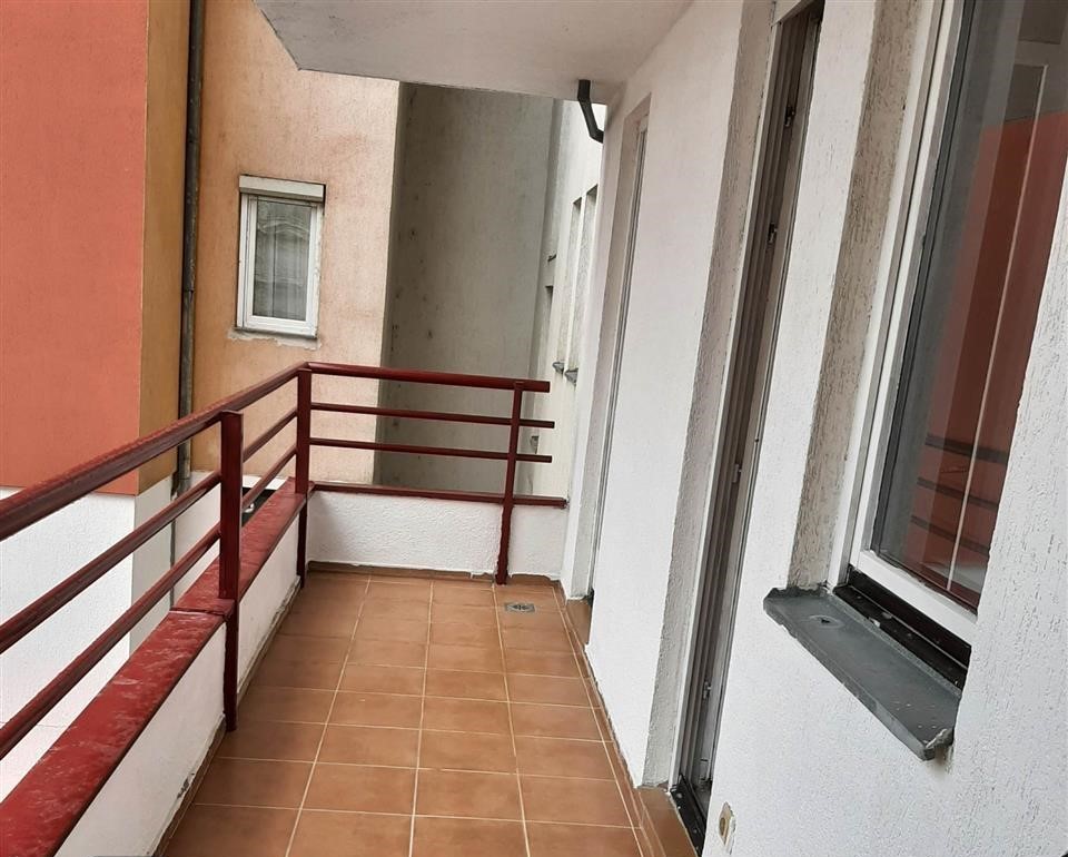 Ofroj babes me qera 350 afer qkuk (2)