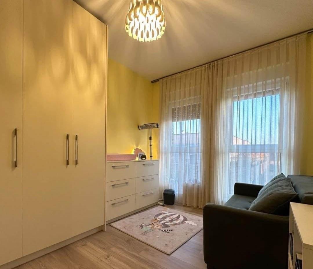 Shitet ose ipet me qira (5)