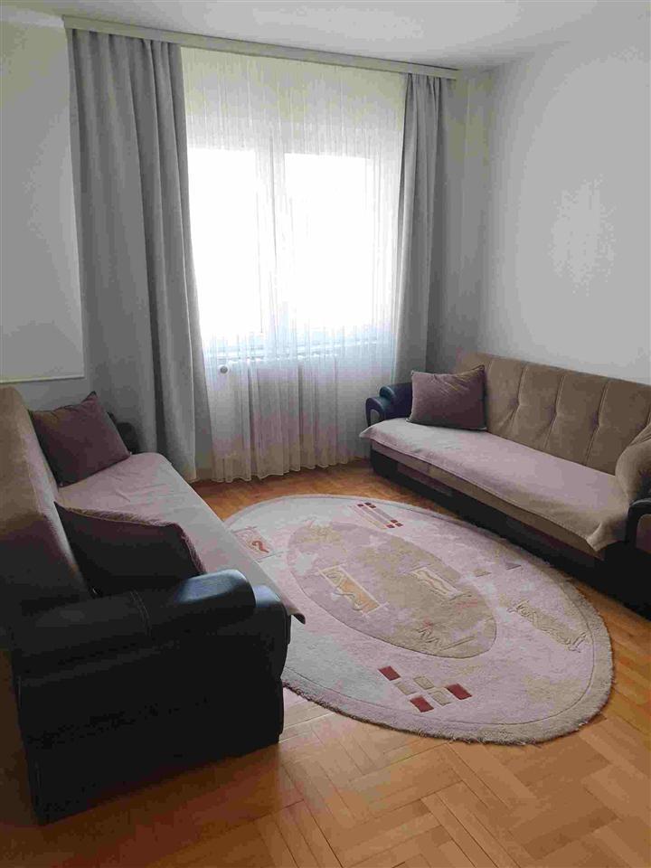 Banes me qera ne bregun e diellit (2)