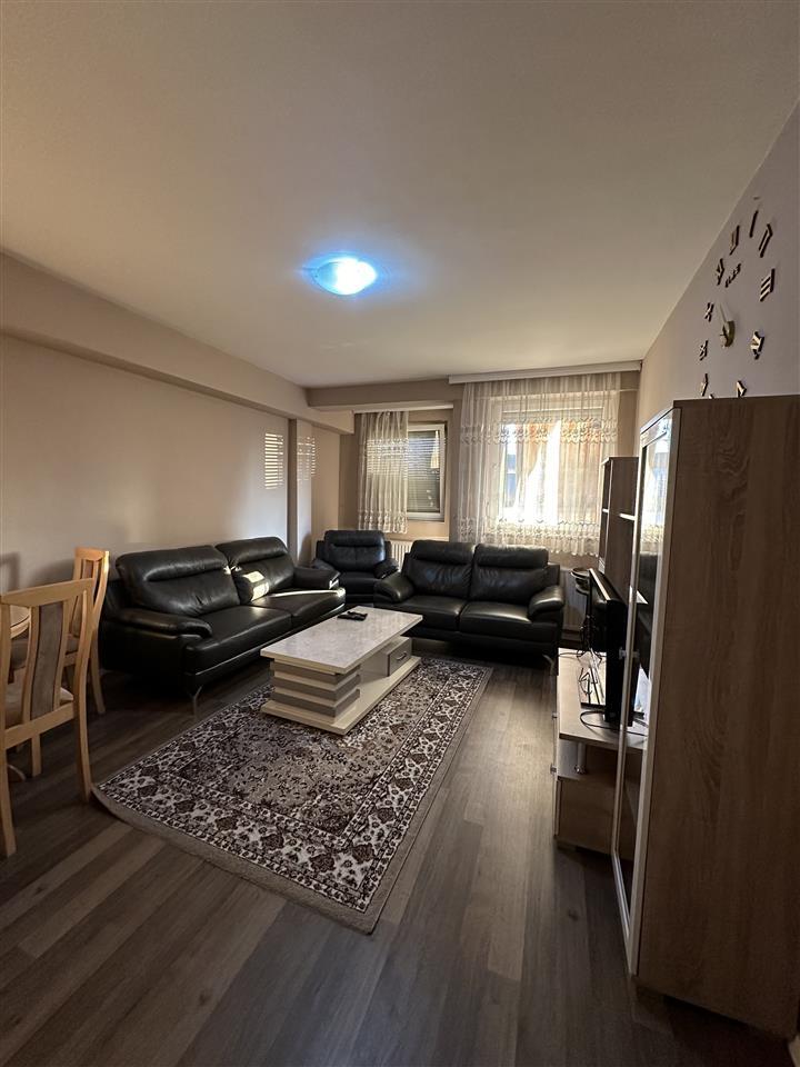 Banes me qira ne fushkosov